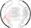 SSANG 4833005000 Brake Shoe Set